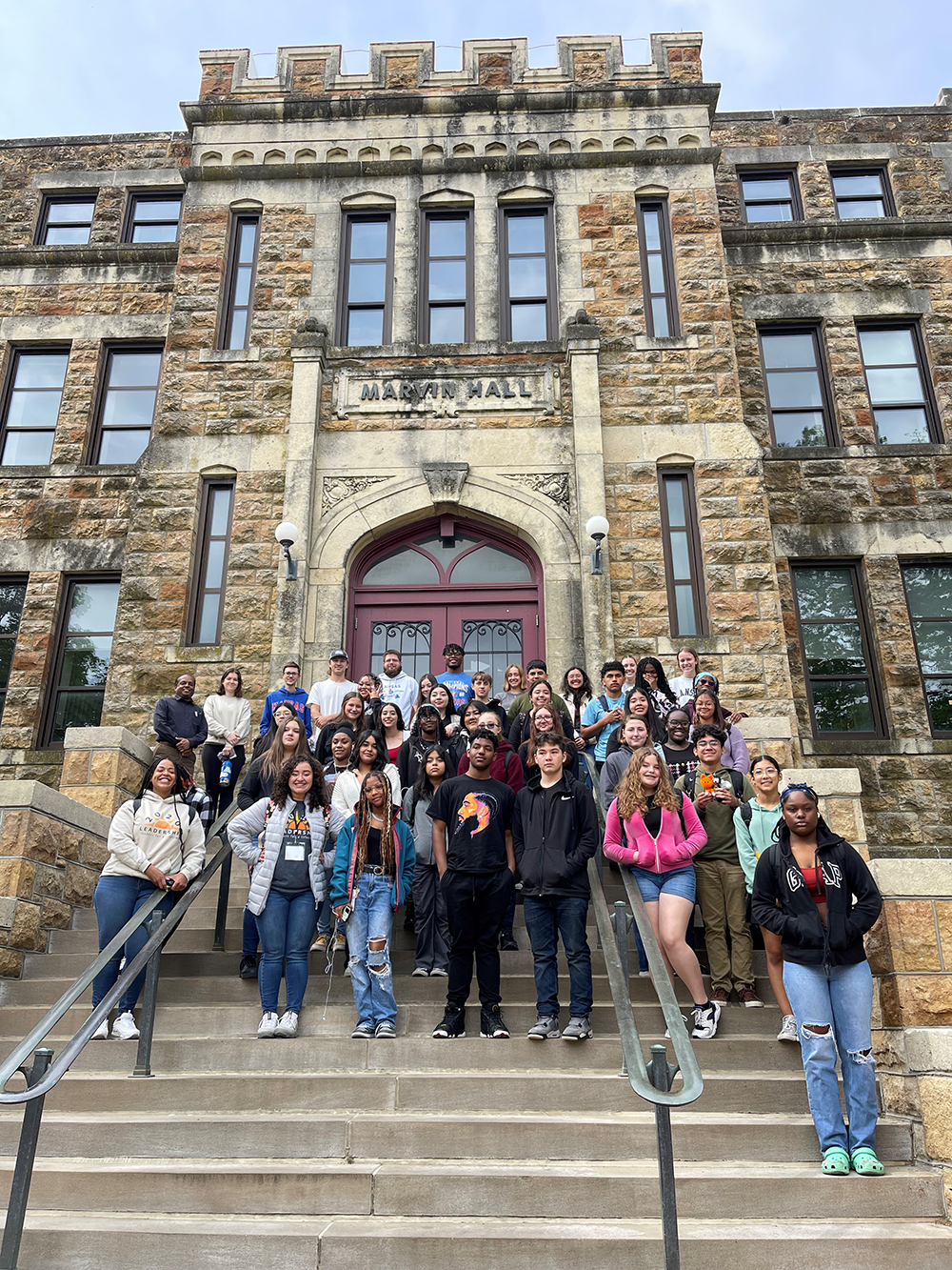 High School Students of 20/20 Leadership Group from Kansas City on the entry stairs of Marvin Hall.