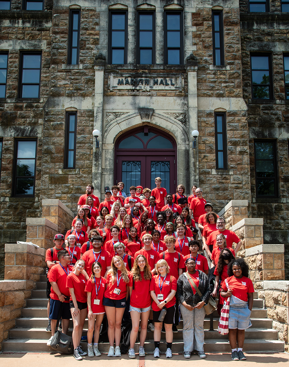 Design Campers on the steps of Marvin Hall