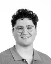 Nate Thompson Headshot 