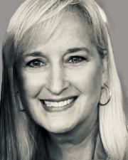 Bev McMurray Headshot 
